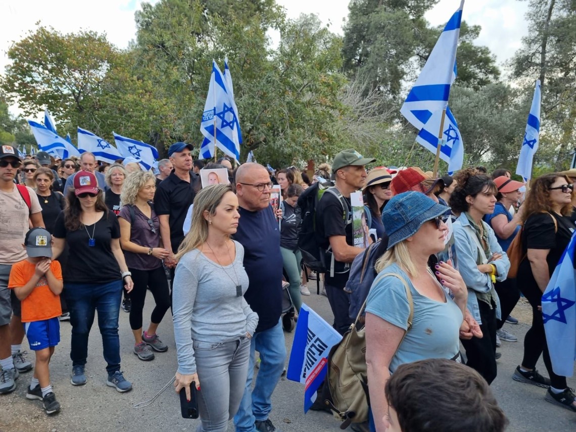 יו"ר ההסתדרות ארנון בר-דוד והילה קניסטר בצעדה